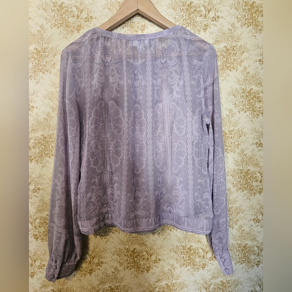 Jennifer Lopez Medium Blouse - Picture 4 of 8